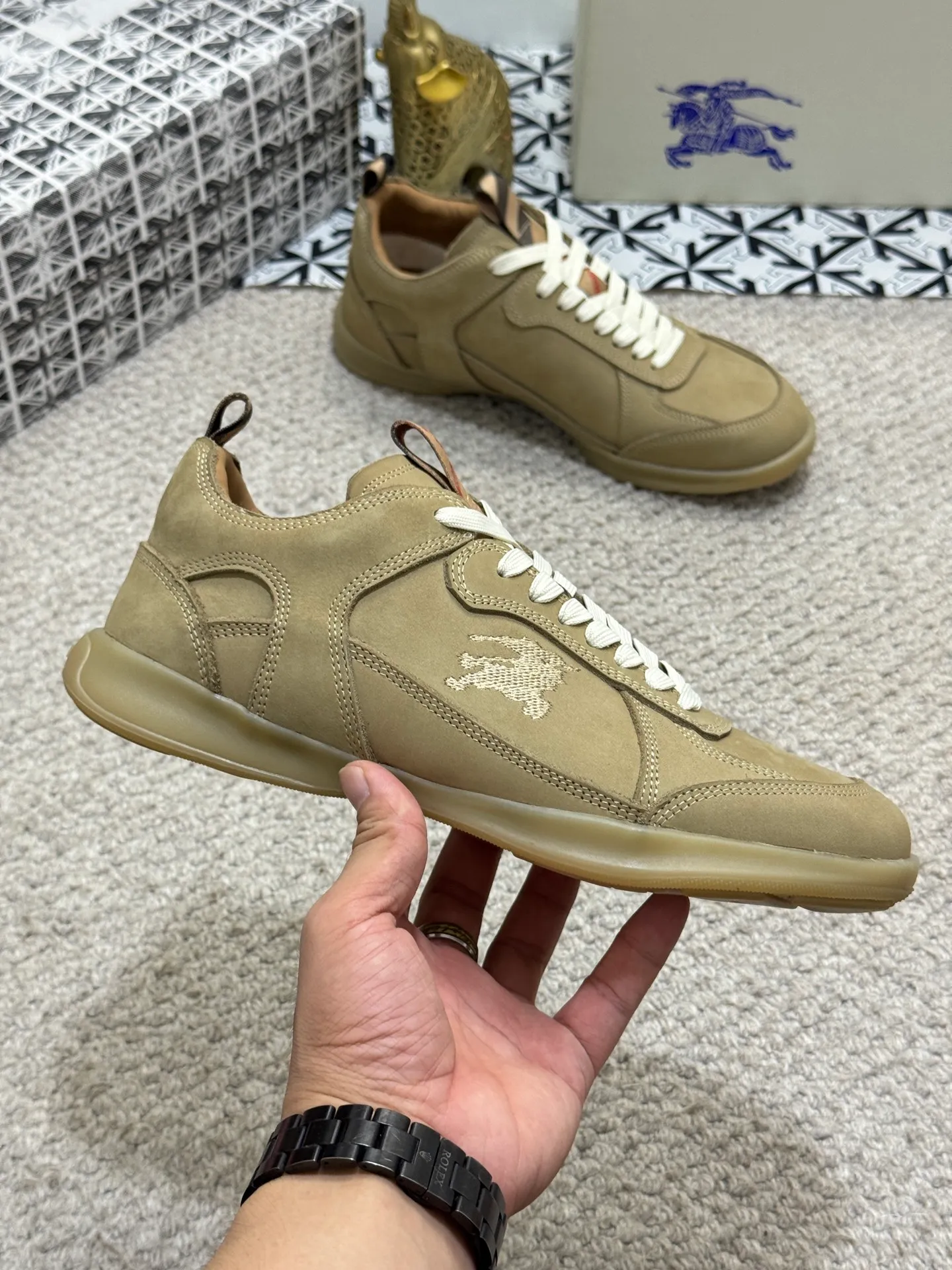 Men's shoes 💰420 [New style] 🐝🐝 [BURBERRY] Burberry - high-end quality original order 🔍🔍🔍 Upper: imported 🔝 calfskin, brand knitted pattern, tongue brand cloth label, lining: sheepskin lining, - outsole: rubber; two-color molded outsole, ultra-high quality control·fine workmanship: highlighted (high-end·luxury·grade) Size :38-44 (45 customized